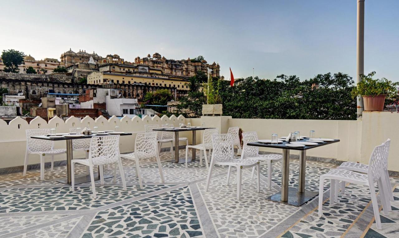 Treebo Jheel Mahal Udaipur Exterior foto